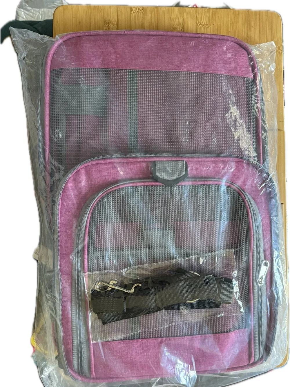 💕 NIB Pink Soft-Sided Cat or Small Dog Pet Carrier with Mesh Panels
